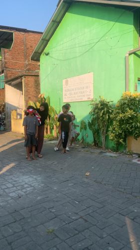 Lomba Pecah Air