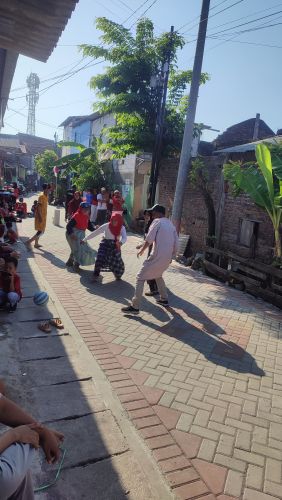 Lomba Dewasa